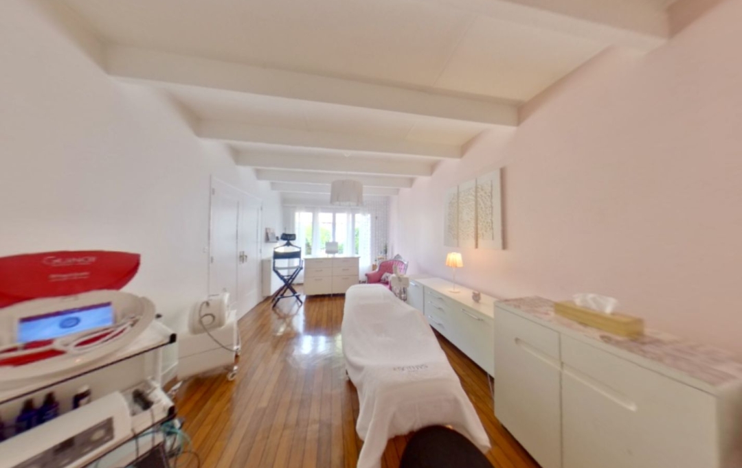Annonces TALENCE : Commerces | SAINT-MEDARD-EN-JALLES (33160) | 140 m2 | 125 000 &euro; 